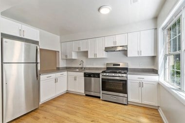 628 Windomere Ave 1 Bed Townhouse for Rent Photo Gallery 1